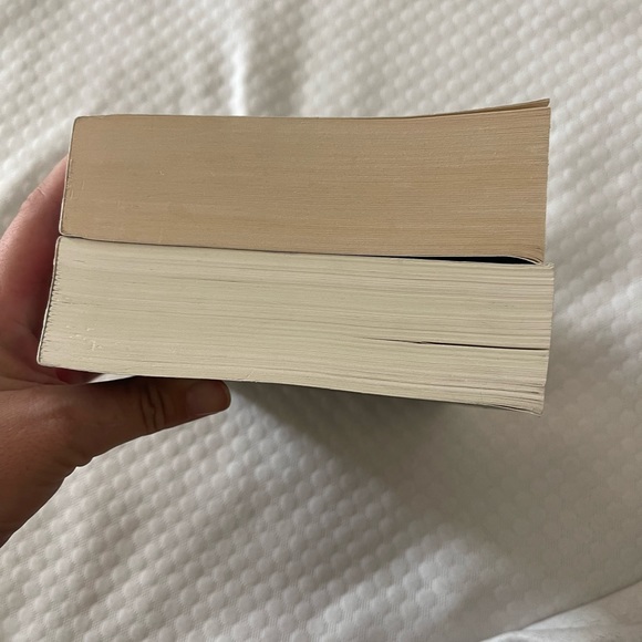 Books Bundle⭐️ - Picture 2 of 2